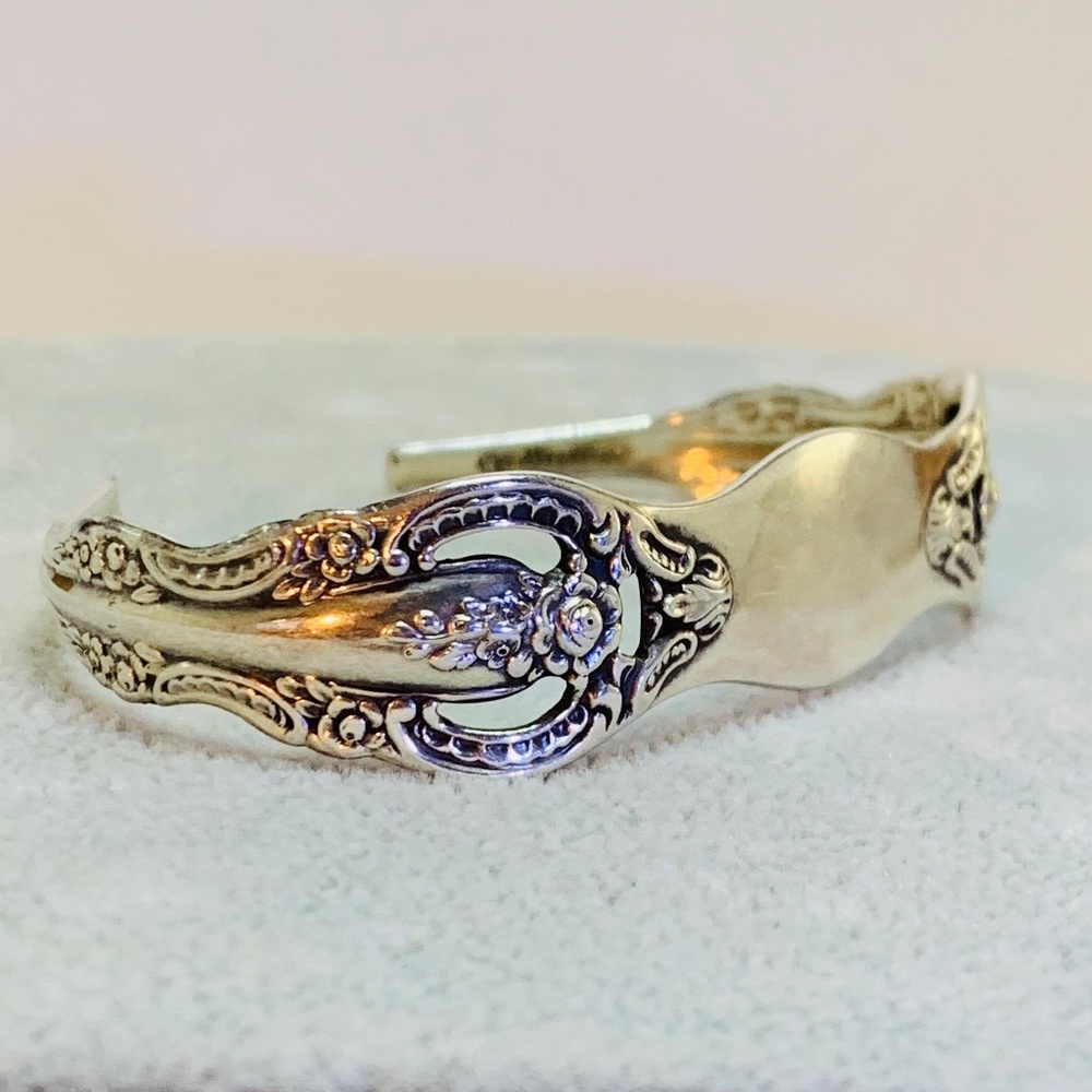 Vintage Sterling Oneida Cuff Bracelet